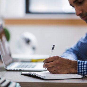 man-writing-laptop-2562325 man, writing, laptop-2562325.jpg
